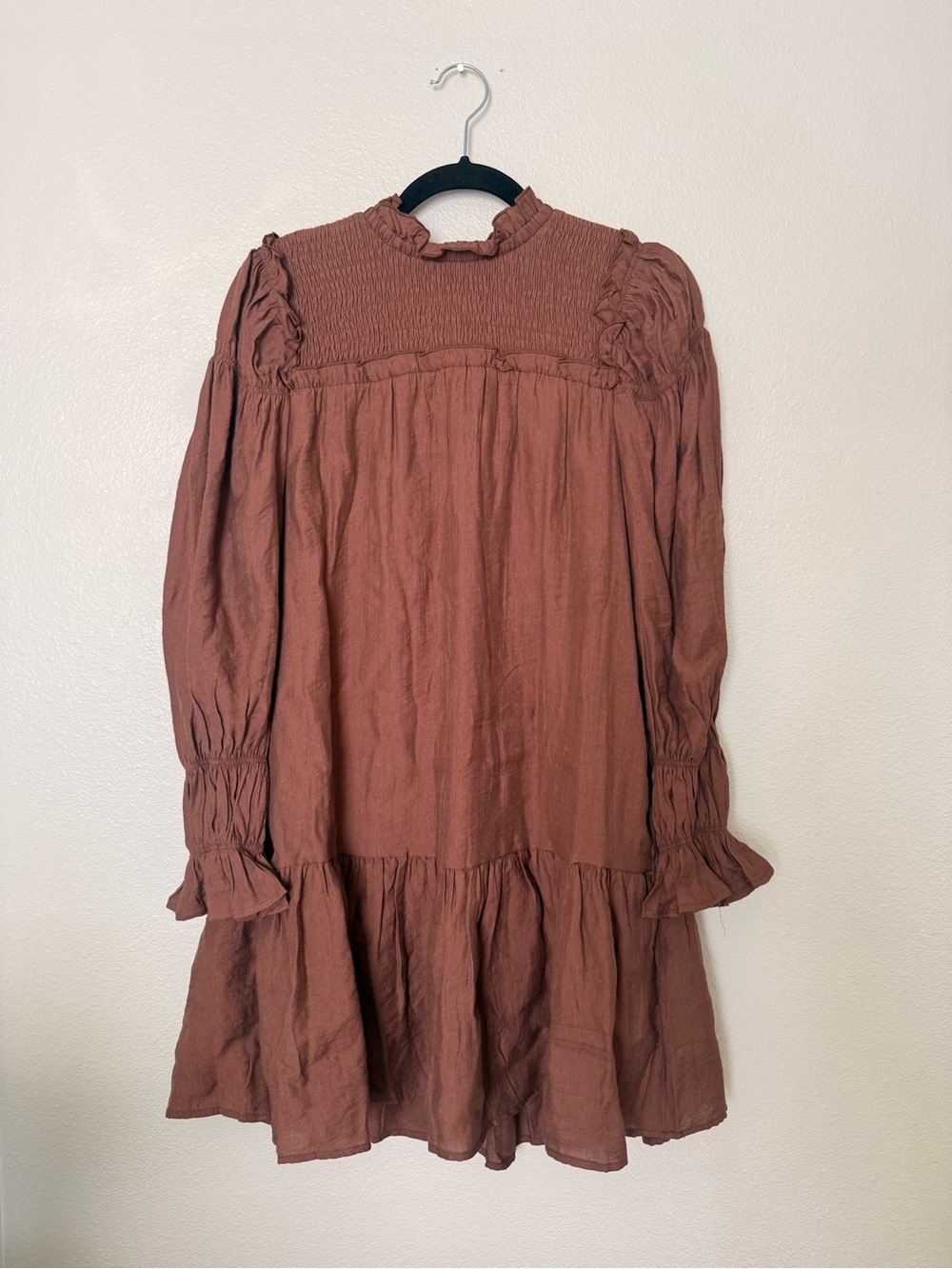 NWT Moon River Rust Brown Long-Sleeve Smocked Ruffle Dress